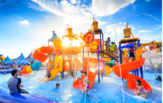 人工造浪設(shè)備在水上樂園設(shè)計(jì)規(guī)劃中的關(guān)鍵作用與現(xiàn)代技術(shù)應(yīng)用